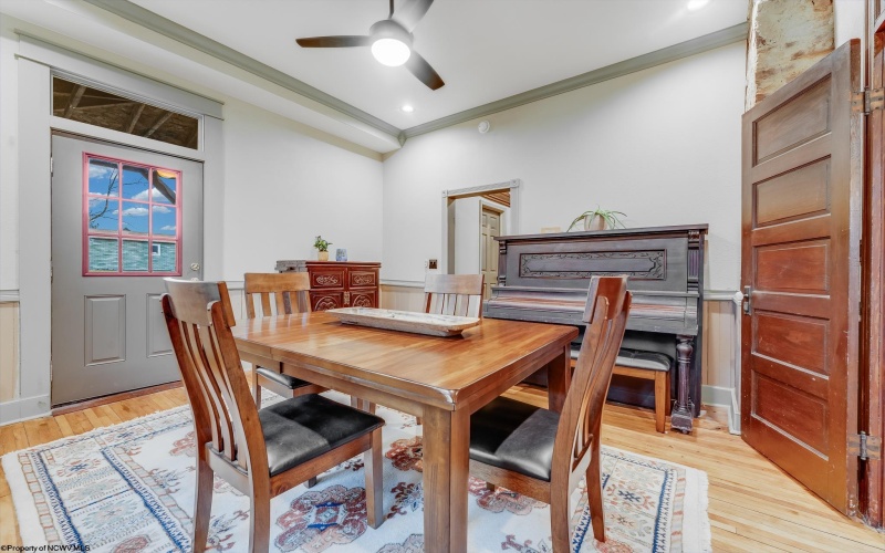 386 Kent Avenue, Davis, West Virginia 26260, 5 Bedrooms Bedrooms, 11 Rooms Rooms,2 BathroomsBathrooms,Single Family Detached,For Sale,Kent,10162610 386 Kent Avenue, Davis, West Virginia 26260, 5 Bedrooms Bedrooms, 11 Rooms Rooms,2 BathroomsBathrooms,Single Family Detached,For Sale,Kent,10162610