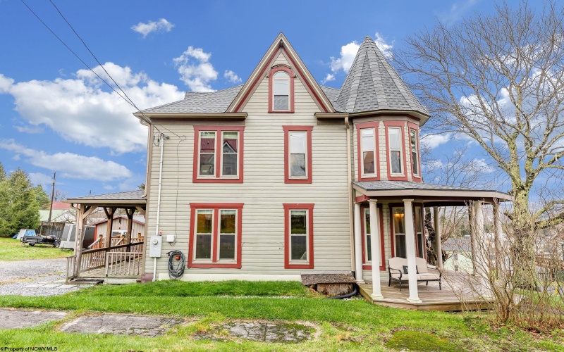 386 Kent Avenue, Davis, West Virginia 26260, 5 Bedrooms Bedrooms, 11 Rooms Rooms,2 BathroomsBathrooms,Single Family Detached,For Sale,Kent,10162610 386 Kent Avenue, Davis, West Virginia 26260, 5 Bedrooms Bedrooms, 11 Rooms Rooms,2 BathroomsBathrooms,Single Family Detached,For Sale,Kent,10162610