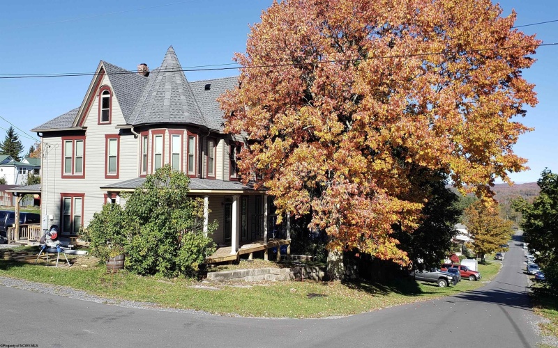 386 Kent Avenue, Davis, West Virginia 26260, 5 Bedrooms Bedrooms, 11 Rooms Rooms,2 BathroomsBathrooms,Single Family Detached,For Sale,Kent,10162610 386 Kent Avenue, Davis, West Virginia 26260, 5 Bedrooms Bedrooms, 11 Rooms Rooms,2 BathroomsBathrooms,Single Family Detached,For Sale,Kent,10162610