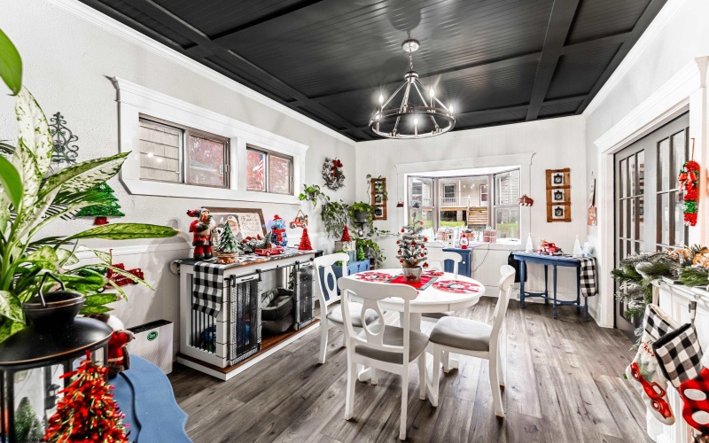 212 Carpenter Street, Clarksburg, West Virginia 26301, 3 Bedrooms Bedrooms, 7 Rooms Rooms,2 BathroomsBathrooms,Single Family Detached,For Sale,Carpenter,10162622