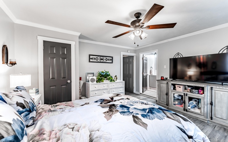 212 Carpenter Street, Clarksburg, West Virginia 26301, 3 Bedrooms Bedrooms, 7 Rooms Rooms,2 BathroomsBathrooms,Single Family Detached,For Sale,Carpenter,10162622