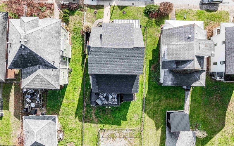 212 Carpenter Street, Clarksburg, West Virginia 26301, 3 Bedrooms Bedrooms, 7 Rooms Rooms,2 BathroomsBathrooms,Single Family Detached,For Sale,Carpenter,10162622