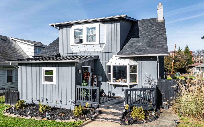 212 Carpenter Street, Clarksburg, West Virginia 26301, 3 Bedrooms Bedrooms, 7 Rooms Rooms,2 BathroomsBathrooms,Single Family Detached,For Sale,Carpenter,10162622