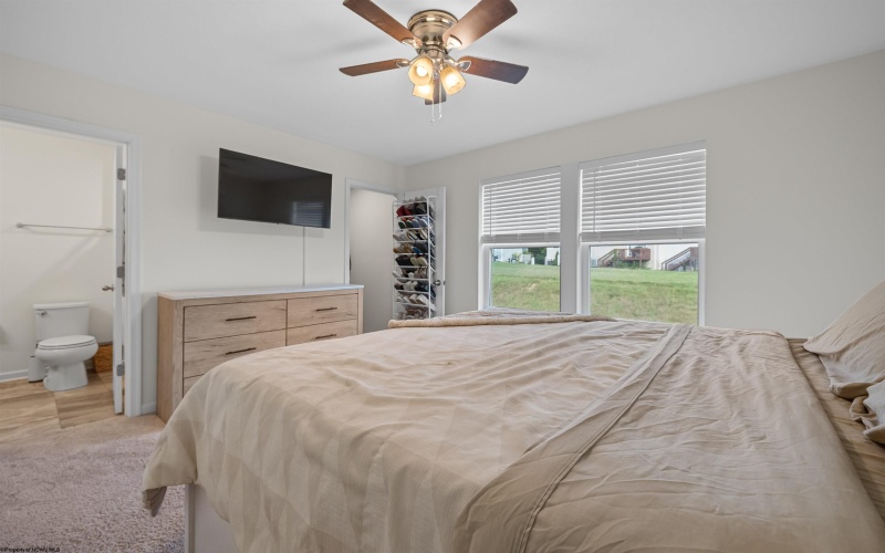 724 Mulligan Court, Maidsville, West Virginia 26541, 3 Bedrooms Bedrooms, 5 Rooms Rooms,2 BathroomsBathrooms,Single Family Attached,For Sale,Mulligan,10161174