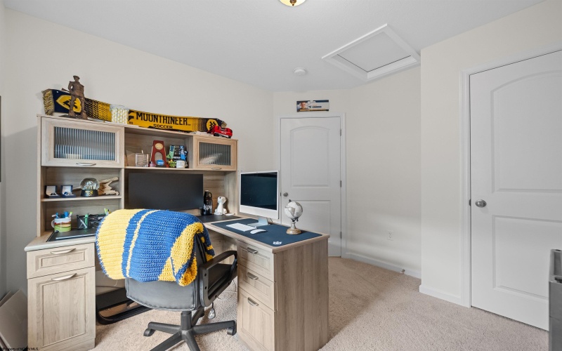 724 Mulligan Court, Maidsville, West Virginia 26541, 3 Bedrooms Bedrooms, 5 Rooms Rooms,2 BathroomsBathrooms,Single Family Attached,For Sale,Mulligan,10161174