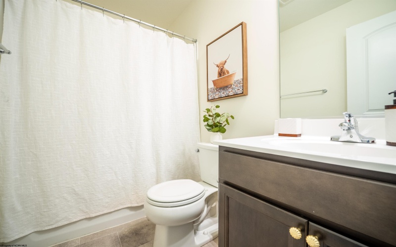 724 Mulligan Court, Maidsville, West Virginia 26541, 3 Bedrooms Bedrooms, 5 Rooms Rooms,2 BathroomsBathrooms,Single Family Attached,For Sale,Mulligan,10161174