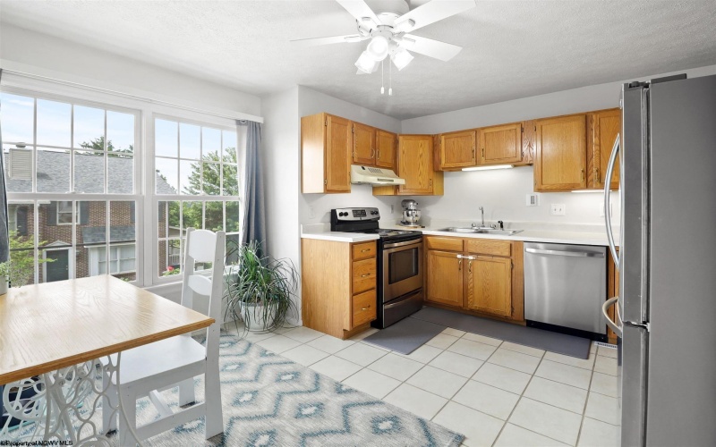 101 Stilwell Drive, Morgantown, West Virginia 26505, 3 Bedrooms Bedrooms, 6 Rooms Rooms,3 BathroomsBathrooms,Residential Rentals,For Rent,Stilwell,10162623