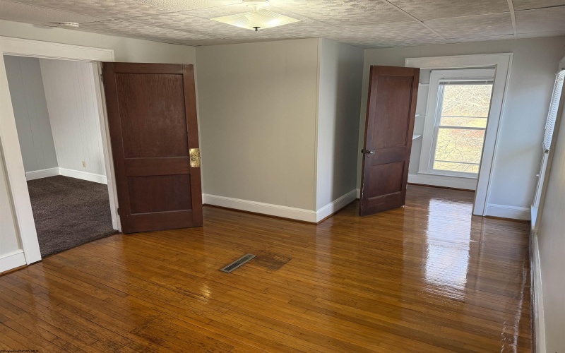 100 main Street, Buckhannon, West Virginia 26201, 4 Bedrooms Bedrooms, 7 Rooms Rooms,1 BathroomBathrooms,Single Family Detached,For Sale,main,10162619 100 main Street, Buckhannon, West Virginia 26201, 4 Bedrooms Bedrooms, 7 Rooms Rooms,1 BathroomBathrooms,Single Family Detached,For Sale,main,10162619