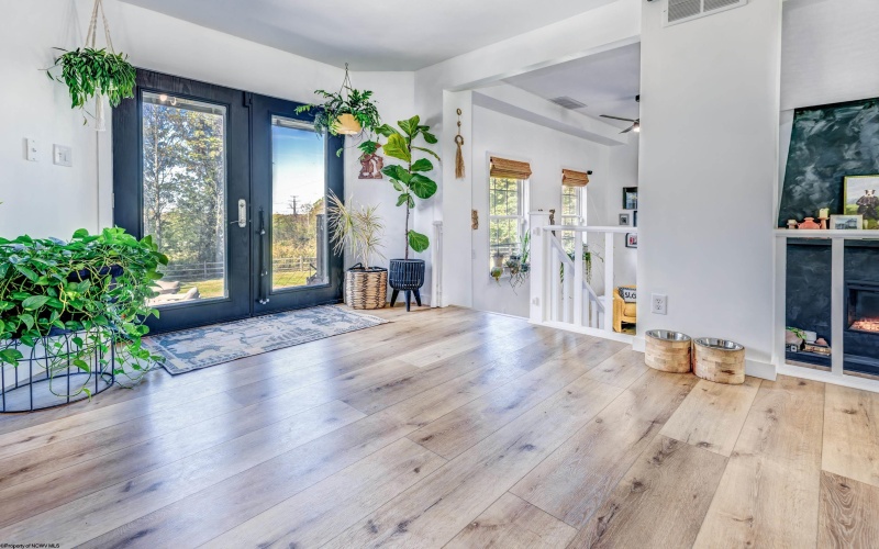 56 Morgans Run Road, Morgantown, West Virginia 26508, 3 Bedrooms Bedrooms, 10 Rooms Rooms,3 BathroomsBathrooms,Single Family Detached,For Sale,Morgans Run,10162620