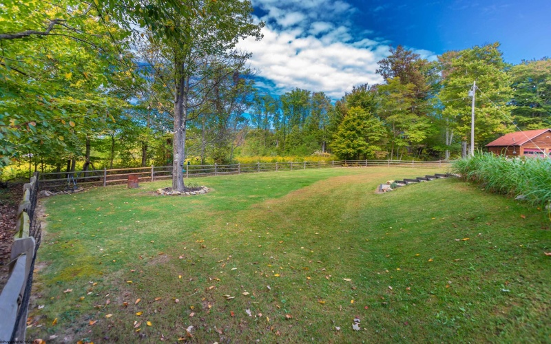 56 Morgans Run Road, Morgantown, West Virginia 26508, 3 Bedrooms Bedrooms, 10 Rooms Rooms,3 BathroomsBathrooms,Single Family Detached,For Sale,Morgans Run,10162620