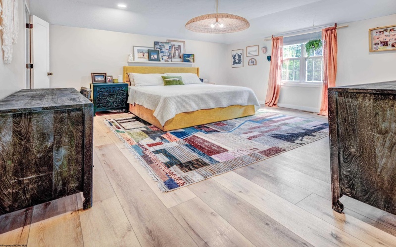 56 Morgans Run Road, Morgantown, West Virginia 26508, 3 Bedrooms Bedrooms, 10 Rooms Rooms,3 BathroomsBathrooms,Single Family Detached,For Sale,Morgans Run,10162620