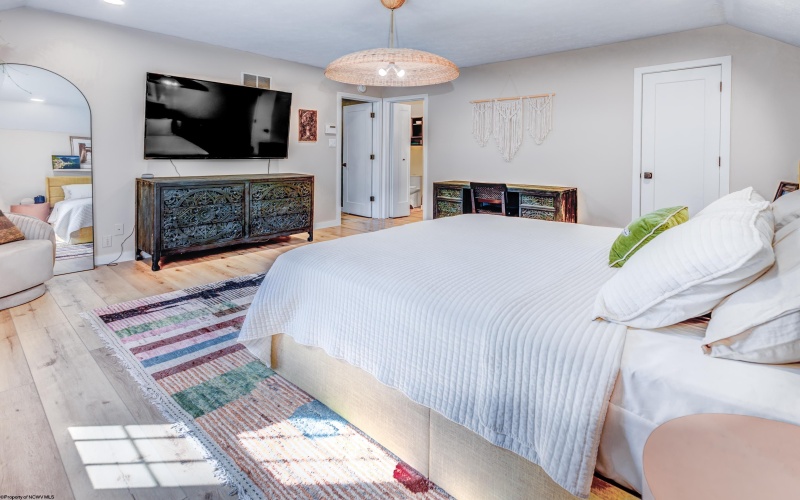 56 Morgans Run Road, Morgantown, West Virginia 26508, 3 Bedrooms Bedrooms, 10 Rooms Rooms,3 BathroomsBathrooms,Single Family Detached,For Sale,Morgans Run,10162620