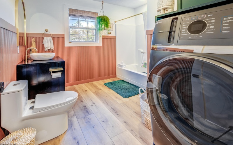 56 Morgans Run Road, Morgantown, West Virginia 26508, 3 Bedrooms Bedrooms, 10 Rooms Rooms,3 BathroomsBathrooms,Single Family Detached,For Sale,Morgans Run,10162620