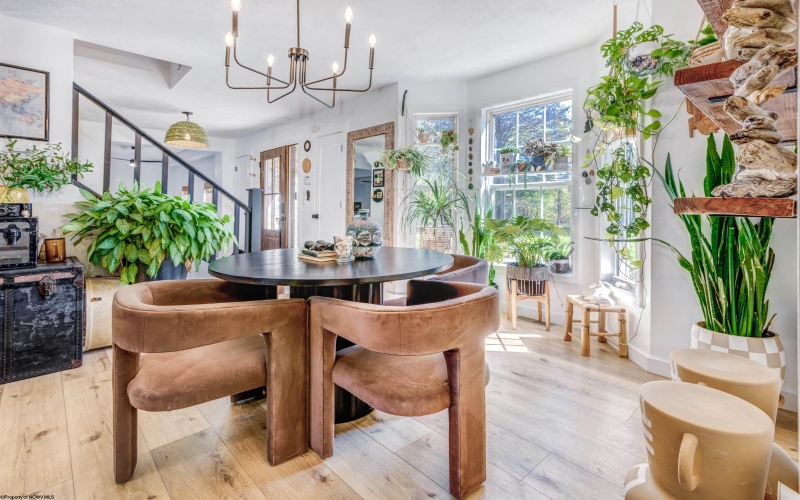 56 Morgans Run Road, Morgantown, West Virginia 26508, 3 Bedrooms Bedrooms, 10 Rooms Rooms,3 BathroomsBathrooms,Single Family Detached,For Sale,Morgans Run,10162620