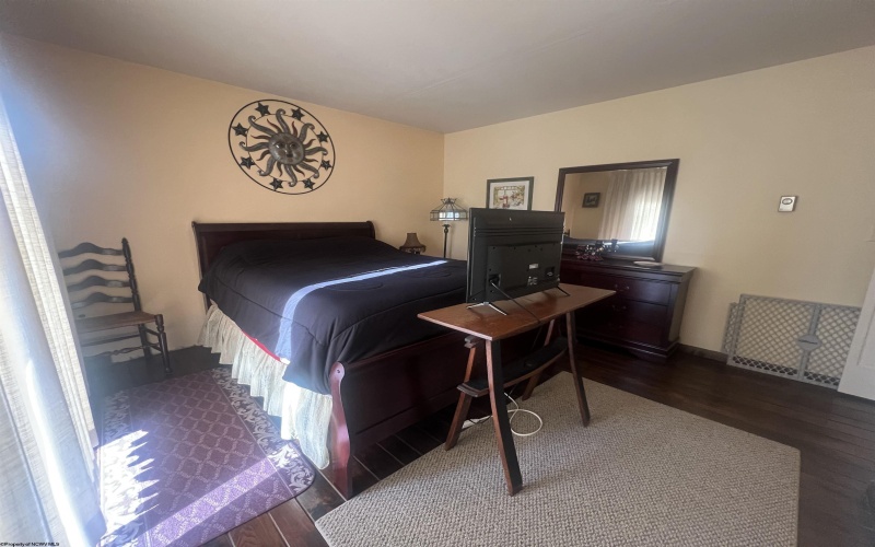 401 Hemlock Circle, Terra Alta, West Virginia 26764-0000, 4 Bedrooms Bedrooms, 9 Rooms Rooms,3 BathroomsBathrooms,Single Family Detached,For Sale,Hemlock,10162611