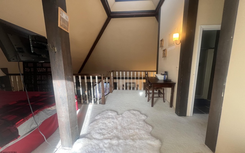 401 Hemlock Circle, Terra Alta, West Virginia 26764-0000, 4 Bedrooms Bedrooms, 9 Rooms Rooms,3 BathroomsBathrooms,Single Family Detached,For Sale,Hemlock,10162611