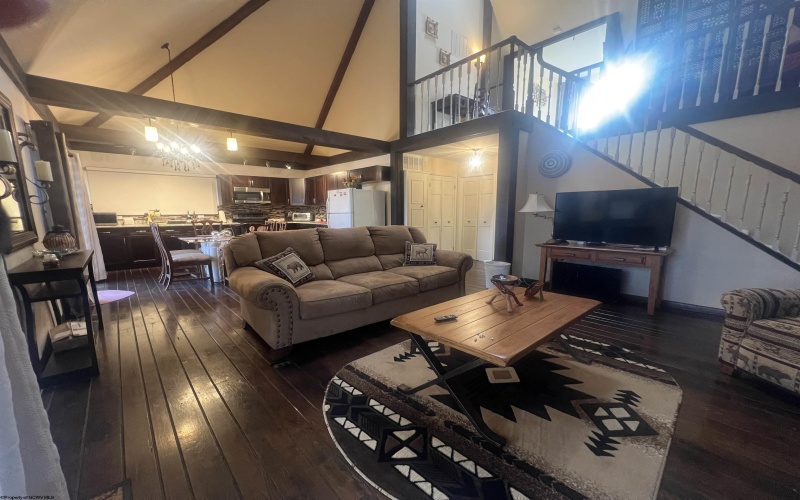 401 Hemlock Circle, Terra Alta, West Virginia 26764-0000, 4 Bedrooms Bedrooms, 9 Rooms Rooms,3 BathroomsBathrooms,Single Family Detached,For Sale,Hemlock,10162611