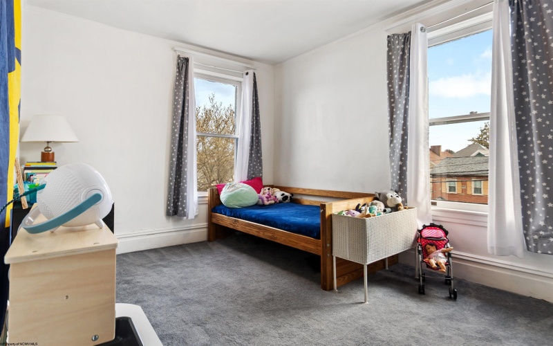 422 Grand Street, Morgantown, West Virginia 26501, 6 Bedrooms Bedrooms, 16 Rooms Rooms,3 BathroomsBathrooms,Single Family Detached,For Sale,Grand,10162614