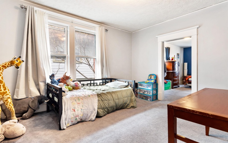 422 Grand Street, Morgantown, West Virginia 26501, 6 Bedrooms Bedrooms, 16 Rooms Rooms,3 BathroomsBathrooms,Single Family Detached,For Sale,Grand,10162614