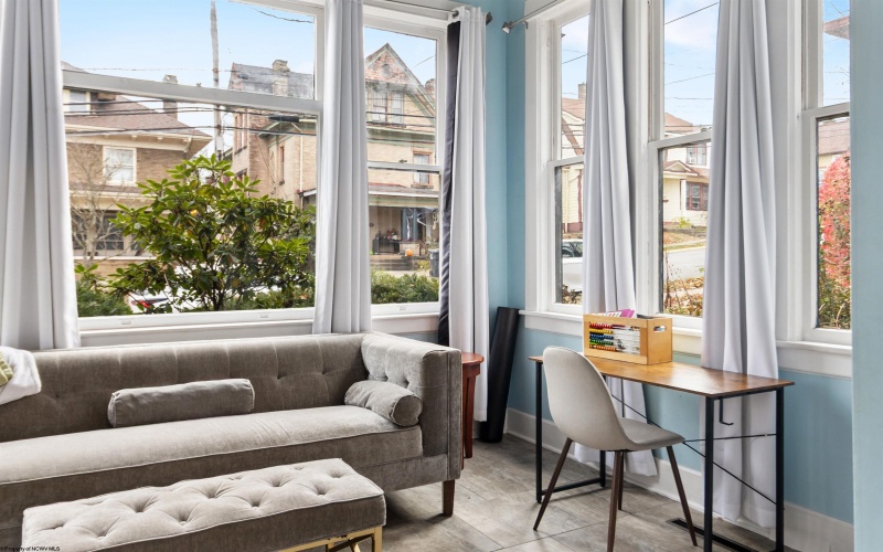 422 Grand Street, Morgantown, West Virginia 26501, 6 Bedrooms Bedrooms, 16 Rooms Rooms,3 BathroomsBathrooms,Single Family Detached,For Sale,Grand,10162614