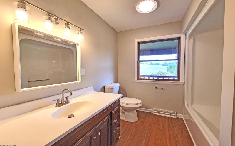 1075 Batton Hollow Road, Mount Clare, West Virginia 26408, 2 Bedrooms Bedrooms, 6 Rooms Rooms,2 BathroomsBathrooms,Single Family Detached,For Sale,Batton Hollow,10162624