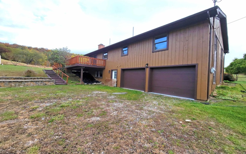 1075 Batton Hollow Road, Mount Clare, West Virginia 26408, 2 Bedrooms Bedrooms, 6 Rooms Rooms,2 BathroomsBathrooms,Single Family Detached,For Sale,Batton Hollow,10162624