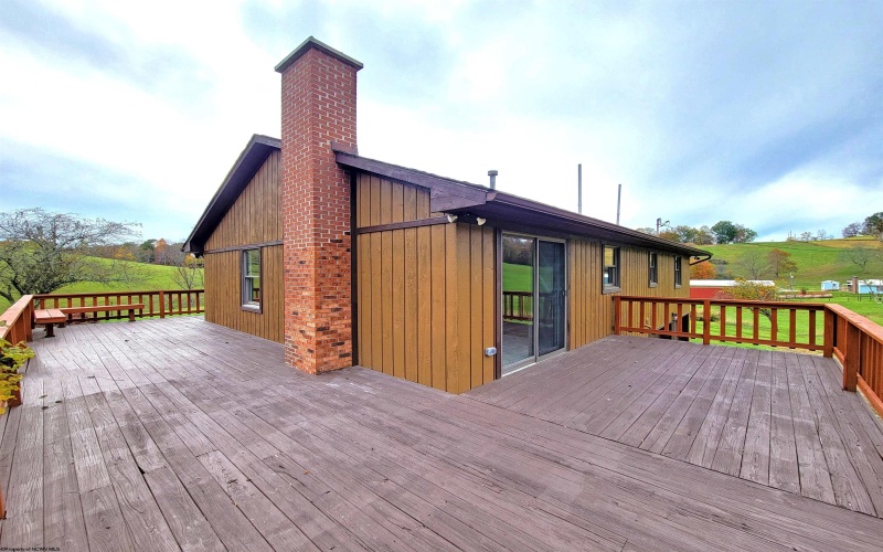 1075 Batton Hollow Road, Mount Clare, West Virginia 26408, 2 Bedrooms Bedrooms, 6 Rooms Rooms,2 BathroomsBathrooms,Single Family Detached,For Sale,Batton Hollow,10162624