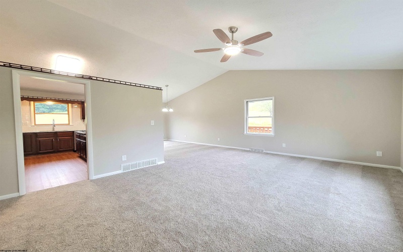 1075 Batton Hollow Road, Mount Clare, West Virginia 26408, 2 Bedrooms Bedrooms, 6 Rooms Rooms,2 BathroomsBathrooms,Single Family Detached,For Sale,Batton Hollow,10162624