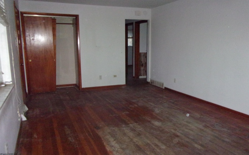 32 Cleveland Street, Westover, West Virginia 26501, 2 Bedrooms Bedrooms, 6 Rooms Rooms,1 BathroomBathrooms,Single Family Detached,For Sale,Cleveland,10162625 32 Cleveland Street, Westover, West Virginia 26501, 2 Bedrooms Bedrooms, 6 Rooms Rooms,1 BathroomBathrooms,Single Family Detached,For Sale,Cleveland,10162625