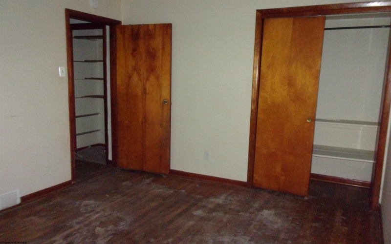 32 Cleveland Street, Westover, West Virginia 26501, 2 Bedrooms Bedrooms, 6 Rooms Rooms,1 BathroomBathrooms,Single Family Detached,For Sale,Cleveland,10162625 32 Cleveland Street, Westover, West Virginia 26501, 2 Bedrooms Bedrooms, 6 Rooms Rooms,1 BathroomBathrooms,Single Family Detached,For Sale,Cleveland,10162625