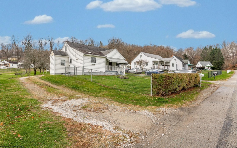 276 Stoney Hill Road, Greensboro, Pennsylvania 15338, 3 Bedrooms Bedrooms, 5 Rooms Rooms,1 BathroomBathrooms,Single Family Detached,For Sale,Stoney Hill,10162626 276 Stoney Hill Road, Greensboro, Pennsylvania 15338, 3 Bedrooms Bedrooms, 5 Rooms Rooms,1 BathroomBathrooms,Single Family Detached,For Sale,Stoney Hill,10162626