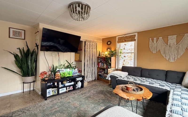 227 Darst Street, Morgantown, West Virginia 26506, 2 Bedrooms Bedrooms, 7 Rooms Rooms,1 BathroomBathrooms,Single Family Detached,For Sale,Darst,10162634 227 Darst Street, Morgantown, West Virginia 26506, 2 Bedrooms Bedrooms, 7 Rooms Rooms,1 BathroomBathrooms,Single Family Detached,For Sale,Darst,10162634