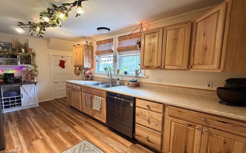 227 Darst Street, Morgantown, West Virginia 26506, 2 Bedrooms Bedrooms, 7 Rooms Rooms,1 BathroomBathrooms,Single Family Detached,For Sale,Darst,10162634 227 Darst Street, Morgantown, West Virginia 26506, 2 Bedrooms Bedrooms, 7 Rooms Rooms,1 BathroomBathrooms,Single Family Detached,For Sale,Darst,10162634