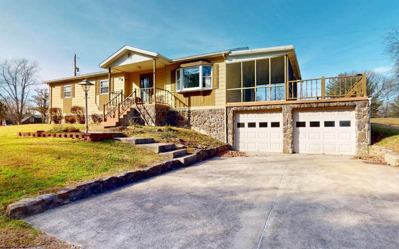 221 FREEMAN HILL Road, Bridgeport, West Virginia 26330, 3 Bedrooms Bedrooms, 8 Rooms Rooms,2 BathroomsBathrooms,Single Family Detached,For Sale,FREEMAN HILL,10162630 221 FREEMAN HILL Road, Bridgeport, West Virginia 26330, 3 Bedrooms Bedrooms, 8 Rooms Rooms,2 BathroomsBathrooms,Single Family Detached,For Sale,FREEMAN HILL,10162630