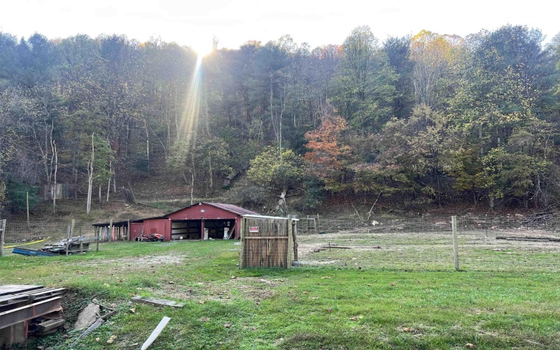 8000 Wallace Pike, Wallace, West Virginia 26448-8772, 2 Bedrooms Bedrooms, 6 Rooms Rooms,1 BathroomBathrooms,Single Family Detached,For Sale,Wallace,10162629 8000 Wallace Pike, Wallace, West Virginia 26448-8772, 2 Bedrooms Bedrooms, 6 Rooms Rooms,1 BathroomBathrooms,Single Family Detached,For Sale,Wallace,10162629