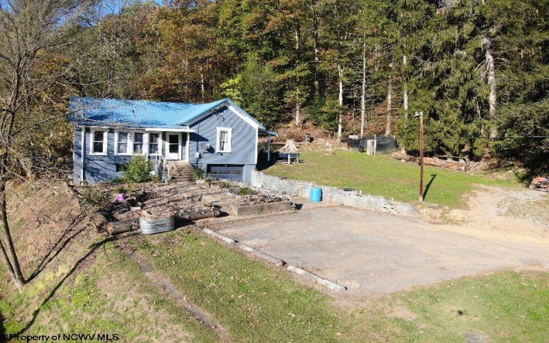 8000 Wallace Pike, Wallace, West Virginia 26448-8772, 2 Bedrooms Bedrooms, 6 Rooms Rooms,1 BathroomBathrooms,Single Family Detached,For Sale,Wallace,10162629 8000 Wallace Pike, Wallace, West Virginia 26448-8772, 2 Bedrooms Bedrooms, 6 Rooms Rooms,1 BathroomBathrooms,Single Family Detached,For Sale,Wallace,10162629