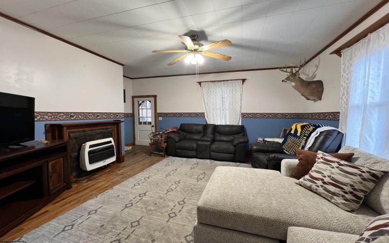 8000 Wallace Pike, Wallace, West Virginia 26448-8772, 2 Bedrooms Bedrooms, 6 Rooms Rooms,1 BathroomBathrooms,Single Family Detached,For Sale,Wallace,10162629 8000 Wallace Pike, Wallace, West Virginia 26448-8772, 2 Bedrooms Bedrooms, 6 Rooms Rooms,1 BathroomBathrooms,Single Family Detached,For Sale,Wallace,10162629