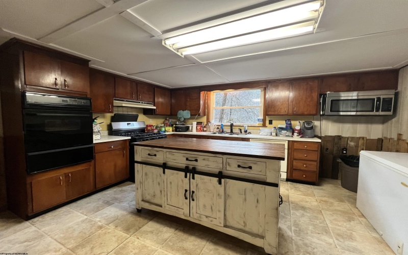 8000 Wallace Pike, Wallace, West Virginia 26448-8772, 2 Bedrooms Bedrooms, 6 Rooms Rooms,1 BathroomBathrooms,Single Family Detached,For Sale,Wallace,10162629 8000 Wallace Pike, Wallace, West Virginia 26448-8772, 2 Bedrooms Bedrooms, 6 Rooms Rooms,1 BathroomBathrooms,Single Family Detached,For Sale,Wallace,10162629