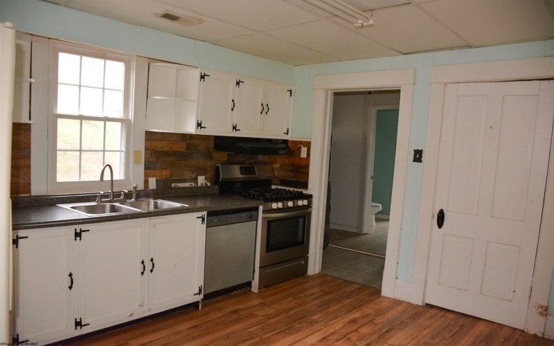 68 Terrace Avenue, Salem, West Virginia 26426, 3 Bedrooms Bedrooms, 7 Rooms Rooms,1 BathroomBathrooms,Single Family Detached,For Sale,Terrace,10162628