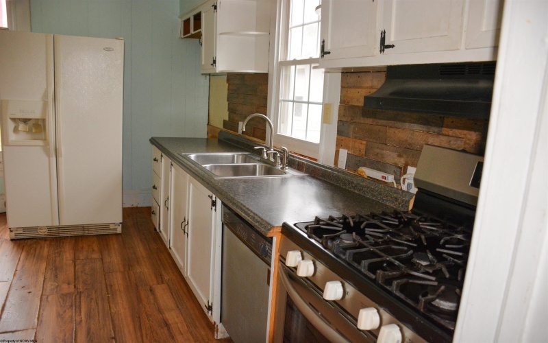 68 Terrace Avenue, Salem, West Virginia 26426, 3 Bedrooms Bedrooms, 7 Rooms Rooms,1 BathroomBathrooms,Single Family Detached,For Sale,Terrace,10162628