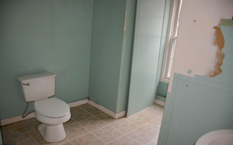 68 Terrace Avenue, Salem, West Virginia 26426, 3 Bedrooms Bedrooms, 7 Rooms Rooms,1 BathroomBathrooms,Single Family Detached,For Sale,Terrace,10162628