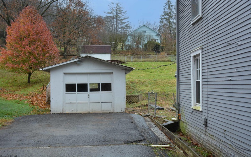 68 Terrace Avenue, Salem, West Virginia 26426, 3 Bedrooms Bedrooms, 7 Rooms Rooms,1 BathroomBathrooms,Single Family Detached,For Sale,Terrace,10162628