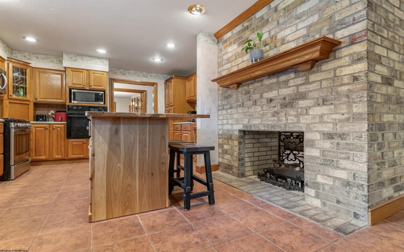 116 Valley Court, Elkins, West Virginia 26241, 5 Bedrooms Bedrooms, 11 Rooms Rooms,2 BathroomsBathrooms,Single Family Detached,For Sale,Valley,10162021