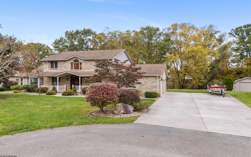 116 Valley Court, Elkins, West Virginia 26241, 5 Bedrooms Bedrooms, 11 Rooms Rooms,2 BathroomsBathrooms,Single Family Detached,For Sale,Valley,10162021