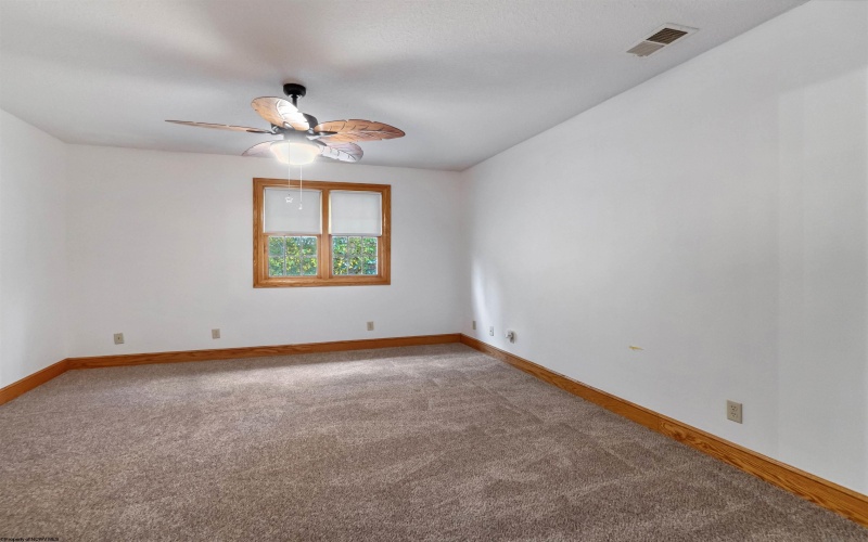 116 Valley Court, Elkins, West Virginia 26241, 5 Bedrooms Bedrooms, 11 Rooms Rooms,2 BathroomsBathrooms,Single Family Detached,For Sale,Valley,10162021