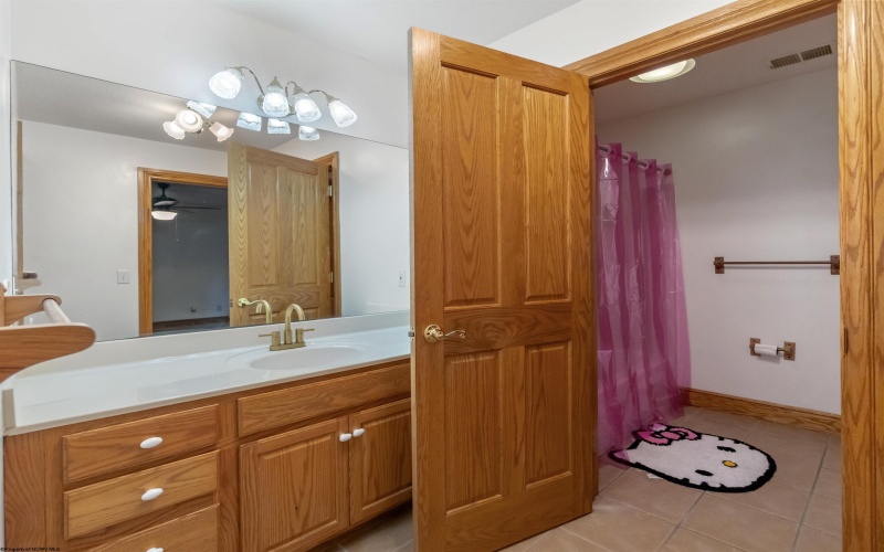 116 Valley Court, Elkins, West Virginia 26241, 5 Bedrooms Bedrooms, 11 Rooms Rooms,2 BathroomsBathrooms,Single Family Detached,For Sale,Valley,10162021