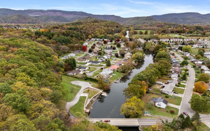 116 Valley Court, Elkins, West Virginia 26241, 5 Bedrooms Bedrooms, 11 Rooms Rooms,2 BathroomsBathrooms,Single Family Detached,For Sale,Valley,10162021