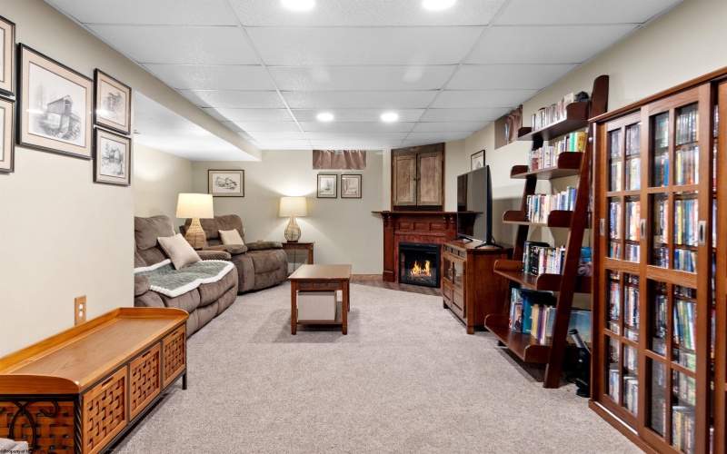 180 Union Church Hollow, Morgantown, West Virginia 26501, 3 Bedrooms Bedrooms, 6 Rooms Rooms,2 BathroomsBathrooms,Single Family Detached,For Sale,Union Church,10162422