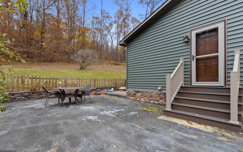 180 Union Church Hollow, Morgantown, West Virginia 26501, 3 Bedrooms Bedrooms, 6 Rooms Rooms,2 BathroomsBathrooms,Single Family Detached,For Sale,Union Church,10162422