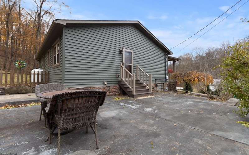 180 Union Church Hollow, Morgantown, West Virginia 26501, 3 Bedrooms Bedrooms, 6 Rooms Rooms,2 BathroomsBathrooms,Single Family Detached,For Sale,Union Church,10162422